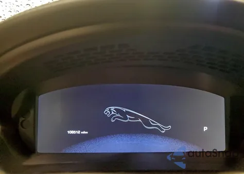 2015 Jaguar Xj z USA, uszkodzony, nr VIN SAJWJ1CD4F8V89917